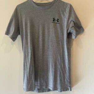 Men’s small Under Armour shirt